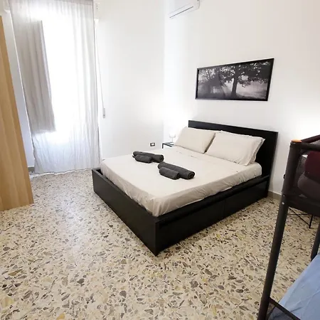 Center Apartment *